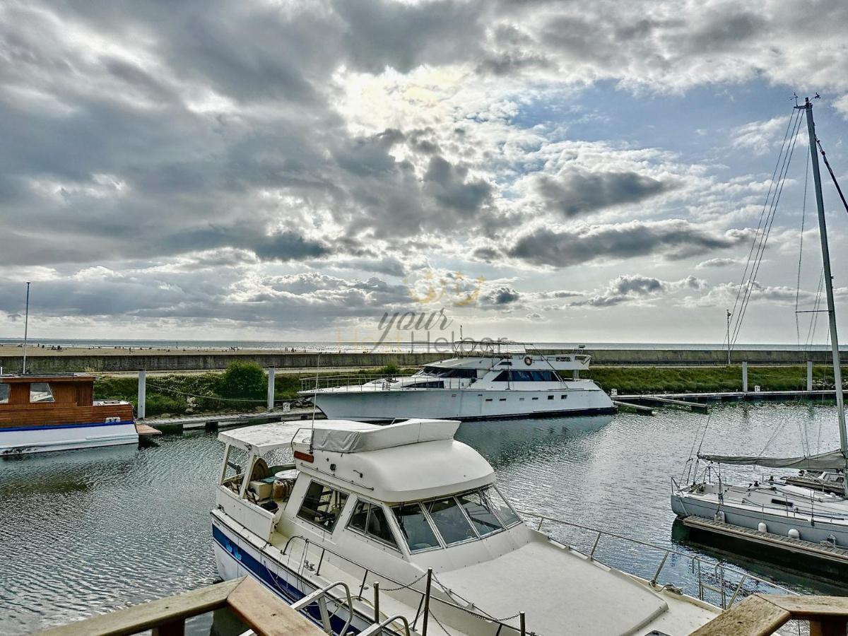 Le Yacht Yourhosthelper 도빌 외부 사진
